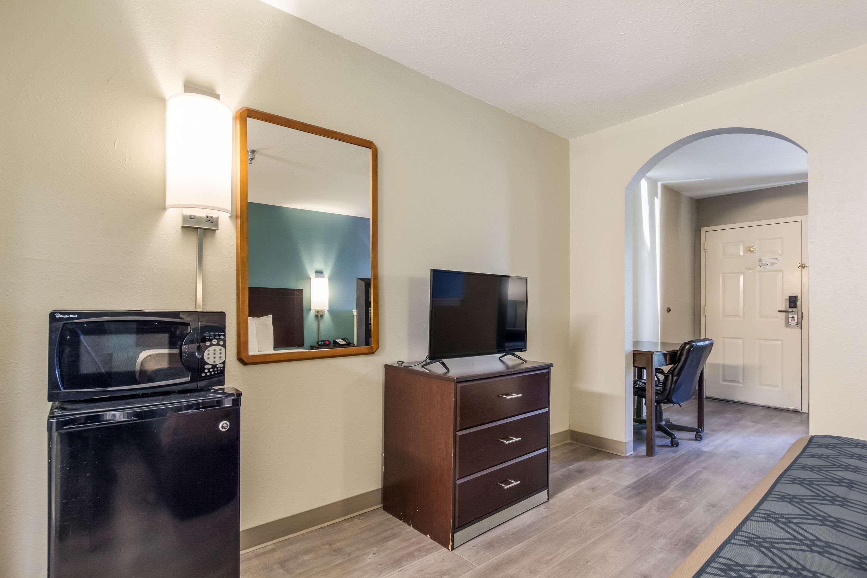 Econo Lodge Inn & Suites I-65 Brooks Bagian luar foto